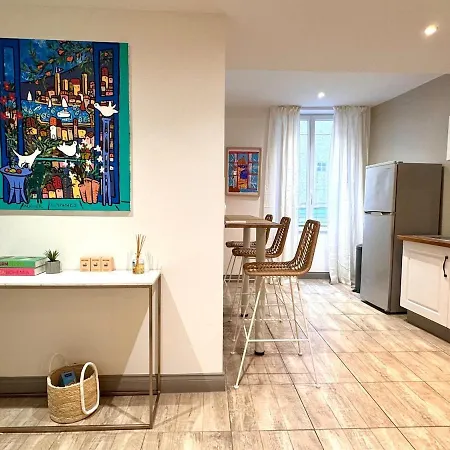 Suquet, Pedestrian Zone Apartment Cannes
